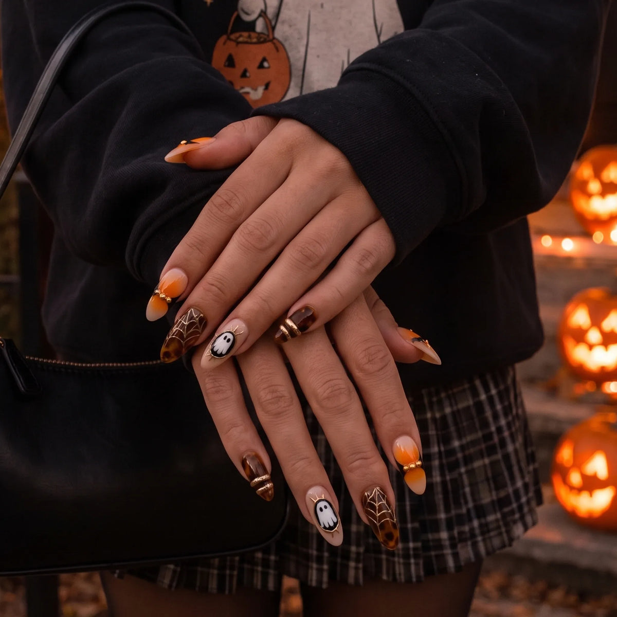 Ghostly Amber | Amber Marble Ghost Medium Almond Press-On Nails - NA-HA-F001
