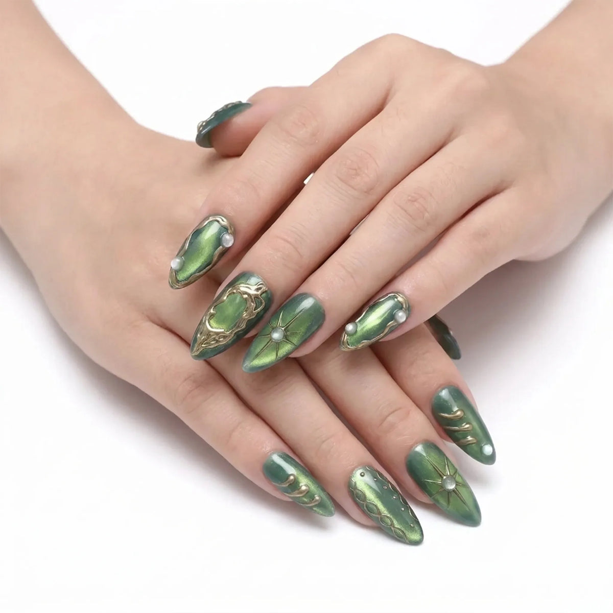 Emerald Alchemy | Emerald Cat-Eye Gold Medium Almond Press-On Nails - SE-HA-F008