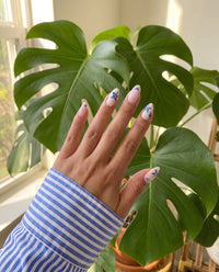 Bluebell Porcelain | Floral Bow Medium Almond Press On Nails