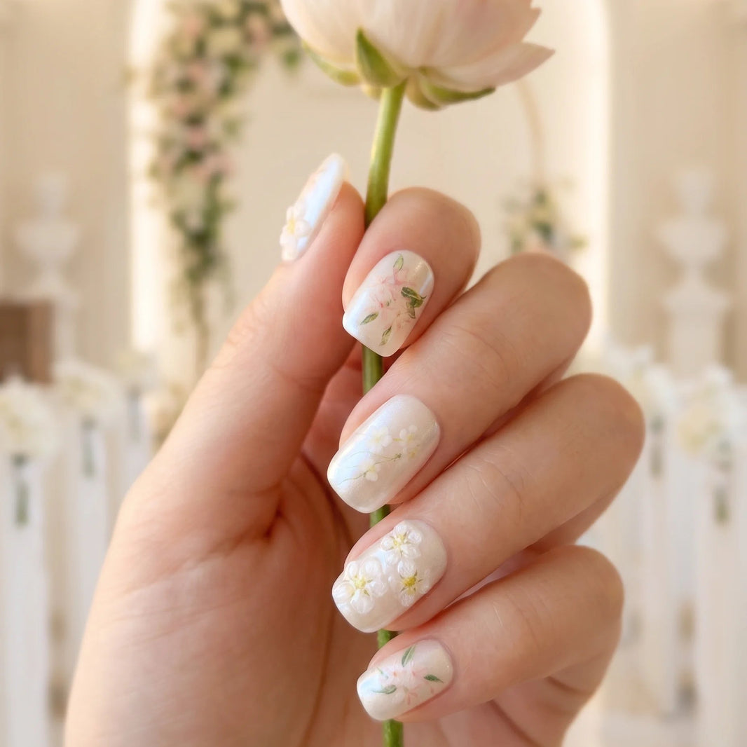 Graceful | Grace in Bloom Square Short Press on nail