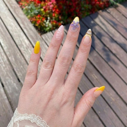Sunset Spritz Petals | Creamy Petals Almond Long Press-On Nails