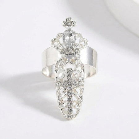 Nails & Nail Ring Bundle: Laser Silver nail ring set detail view 3 | GlossyMuse
