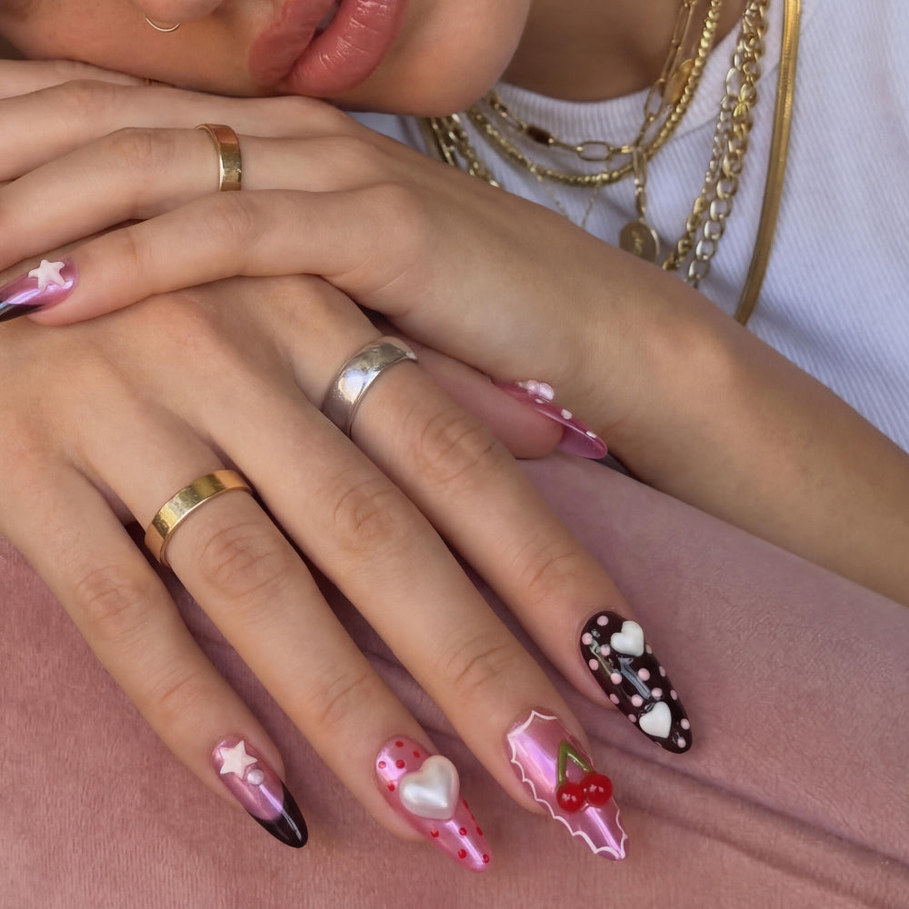 Electric Berry Sweetheart press-on nails 3D detail shot — almond shape | GlossyMuse